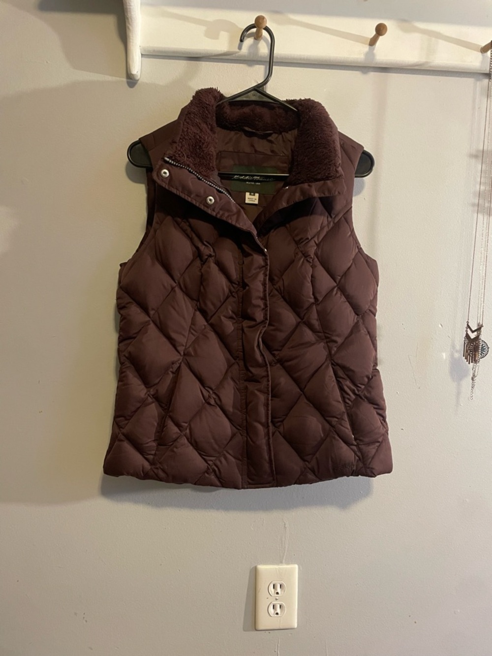 Eddie Bauer Quilted Puffer Vest with Faux Fur Collar - Chocolate Medium